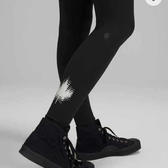 Lululemon Team Canada Wunder Train High Rise Leggings - Picture 4 of 7